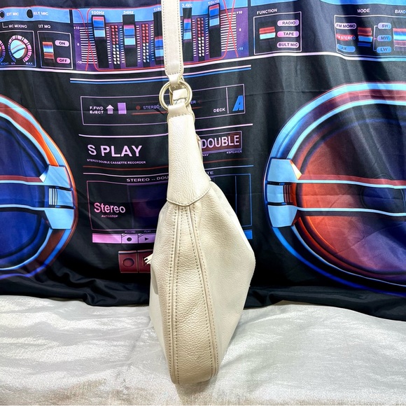 HOBO INTERNATIONAL Slouch Metallic Silver/Grey Shoulder Bag Purse - Picture 3 of 10